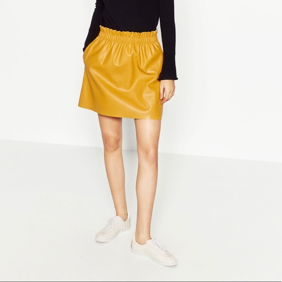 Zara Faux Leather Mini with Pockets - Picture 6 of 6